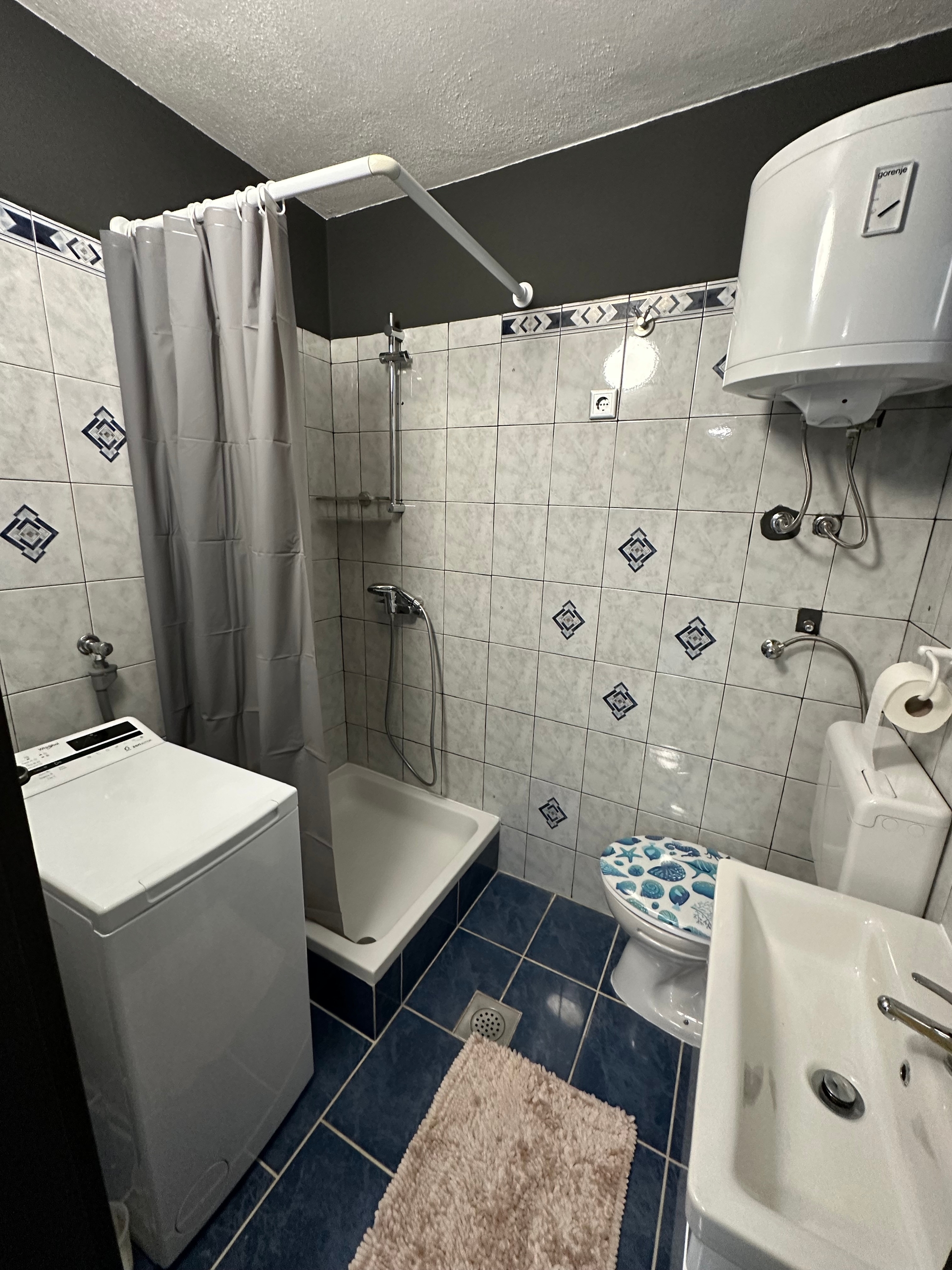 Two bedroom apartment with terrace Rukavac, Vis  A-a