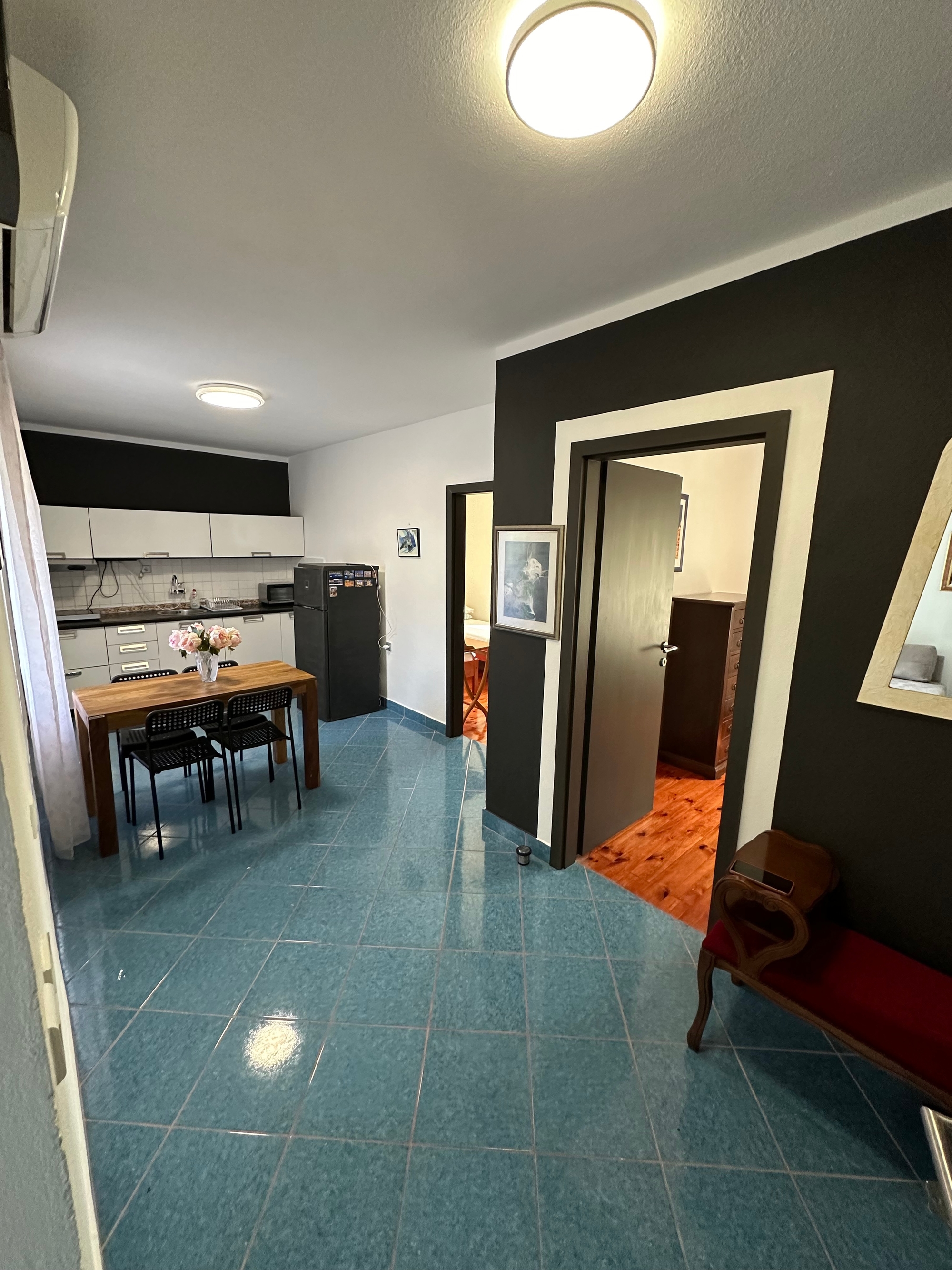 Two bedroom apartment with terrace Rukavac, Vis  A-a