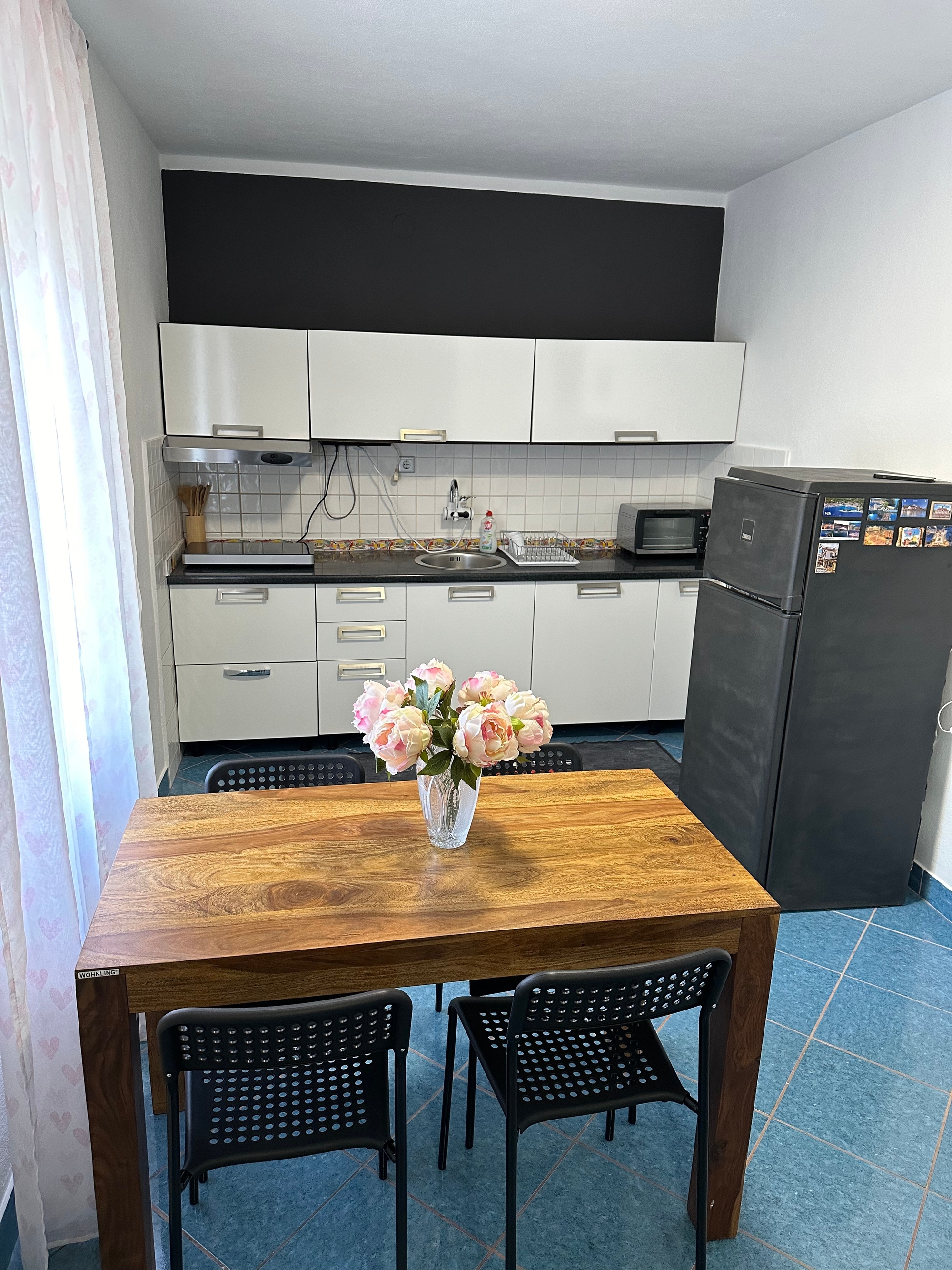 Two bedroom apartment with terrace Rukavac, Vis  A-a