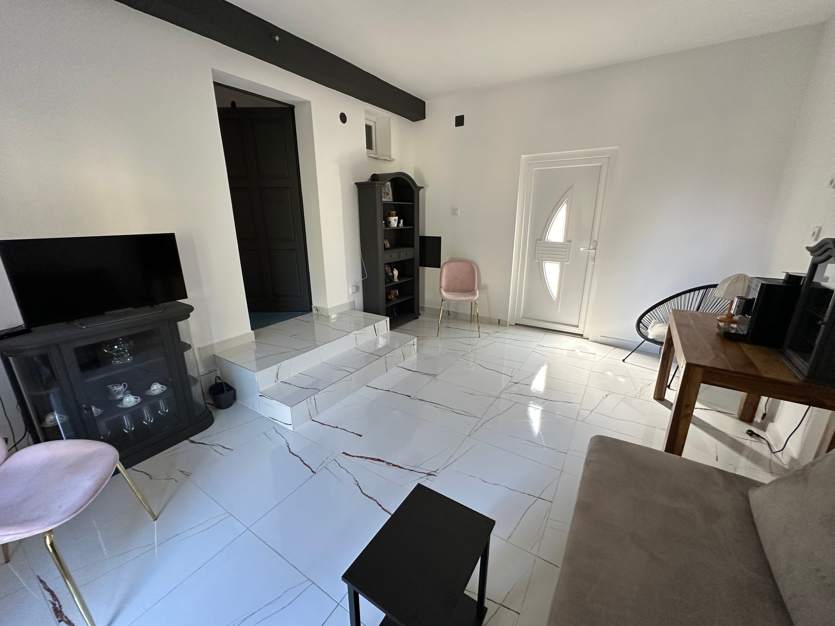 Two bedroom apartment with terrace Rukavac, Vis  A-a