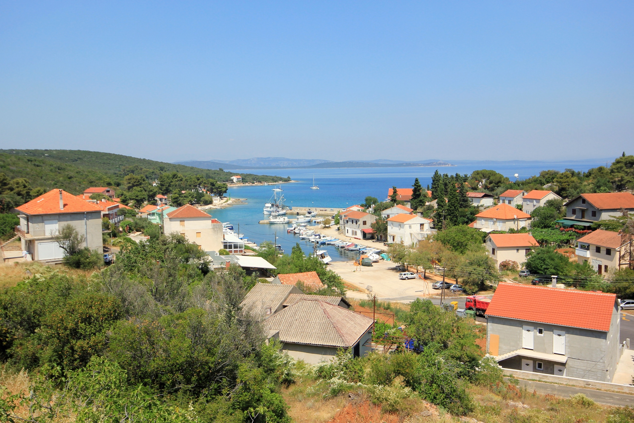 One bedroom apartment with terrace and sea view Žman, Dugi otok  A-b