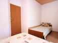 Žman, Dormitorio in the apartment, (pet friendly).