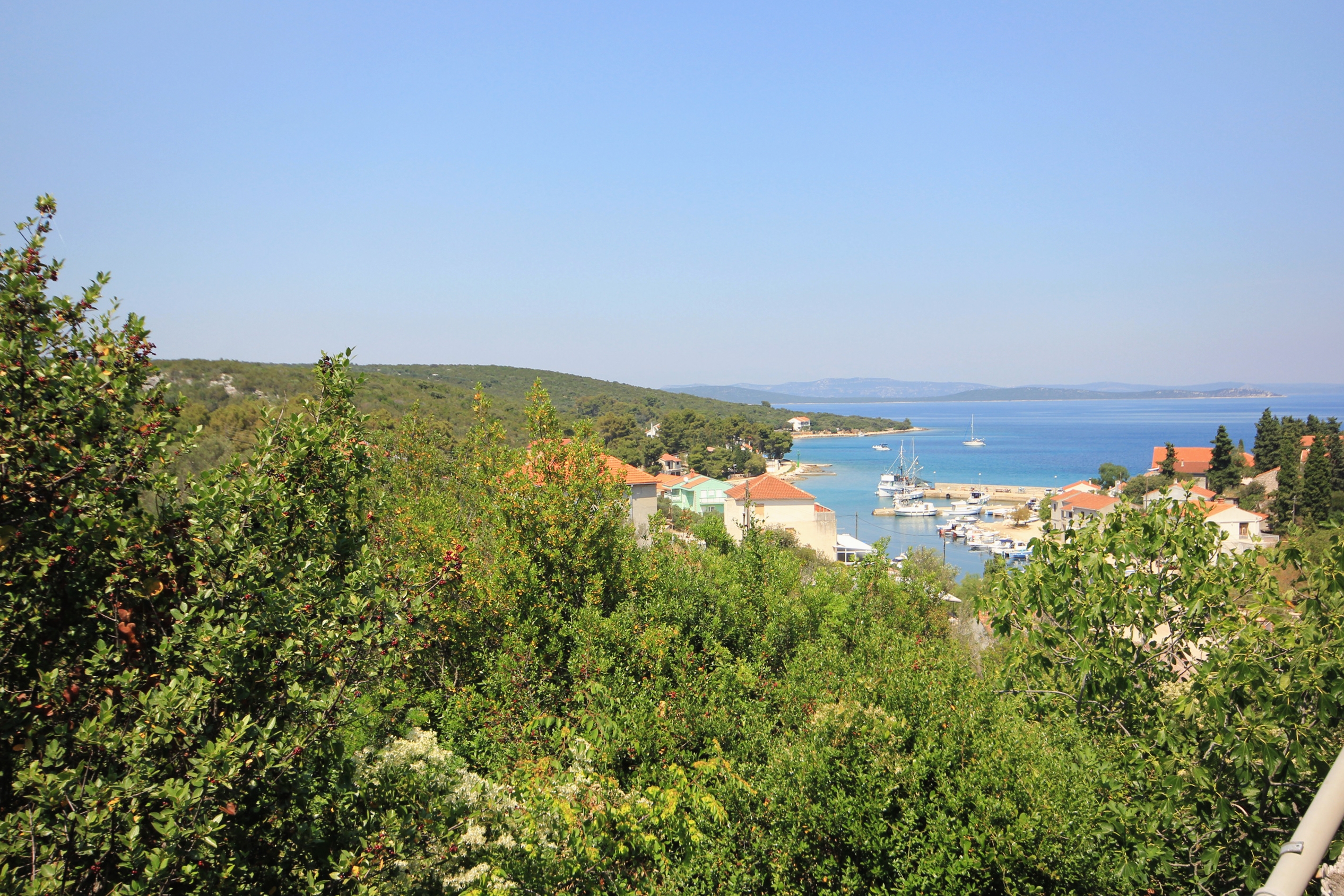 One bedroom apartment with terrace and sea view Žman, Dugi otok  A-c