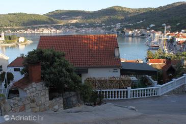 Property Vis, Vis, Property 8879 - Apartments with pebble beach.