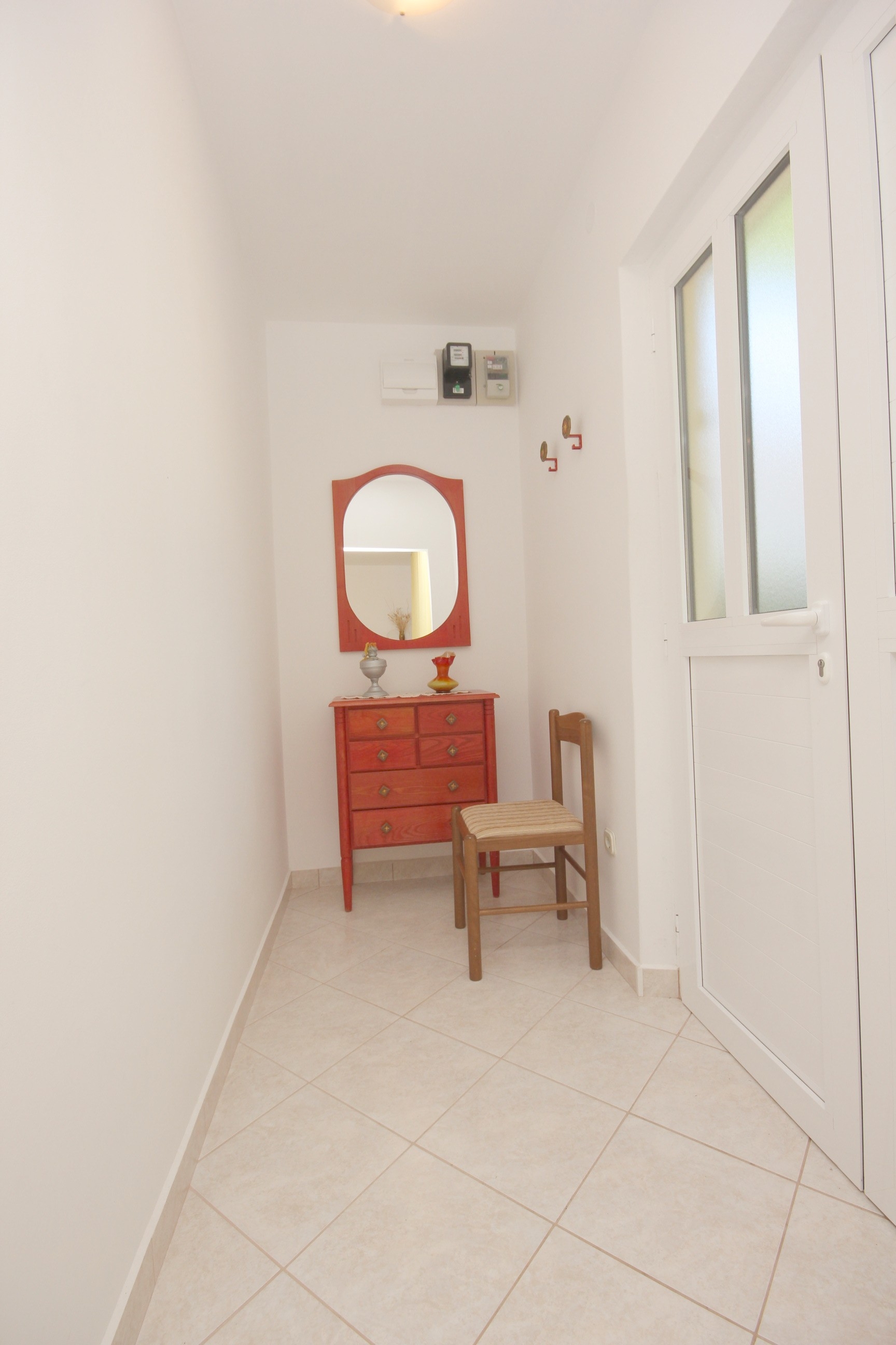 Two bedroom house near beach Cove Rogačić, Vis  K