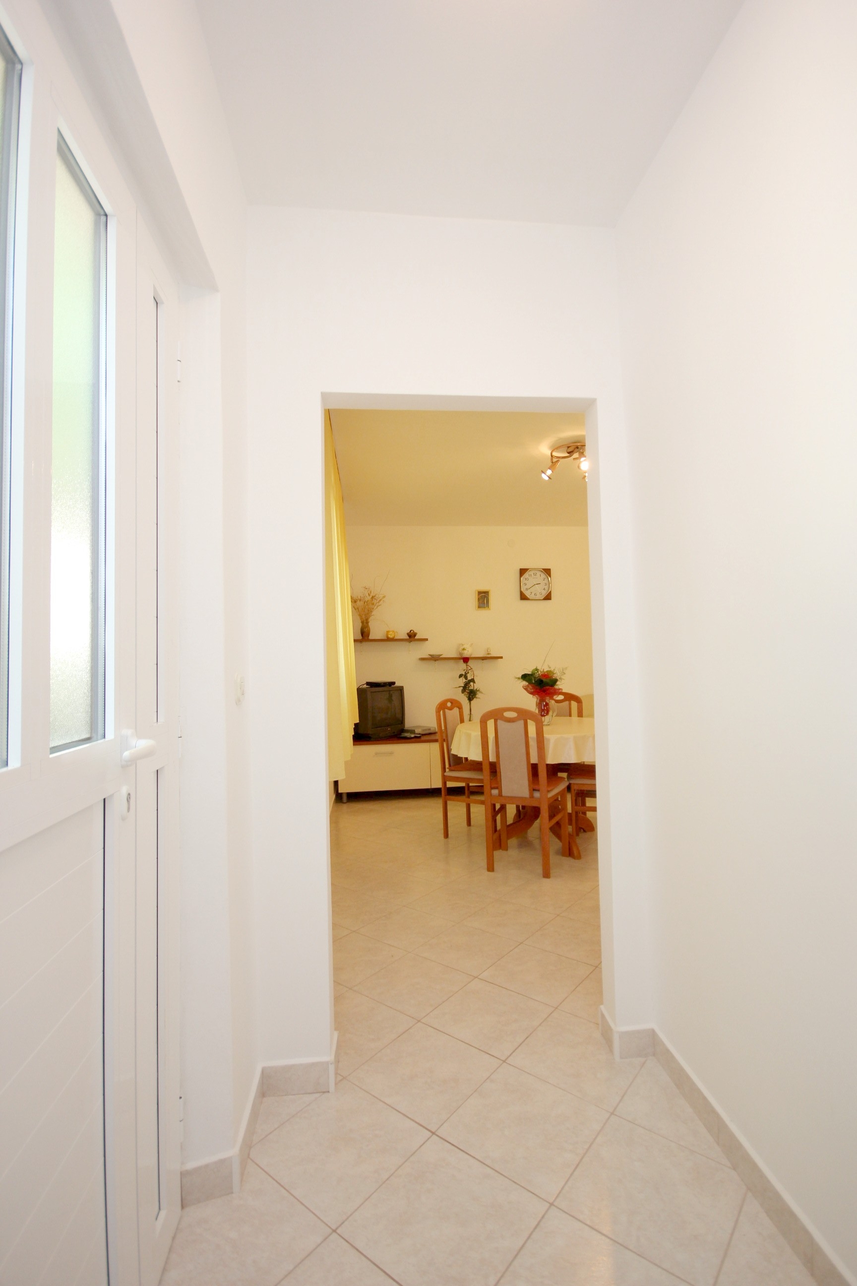 Two bedroom house near beach Cove Rogačić, Vis  K