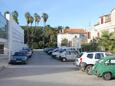 Parking lot Vis, Vis, Parking lot 8891 - Apartments near sea with pebble beach.