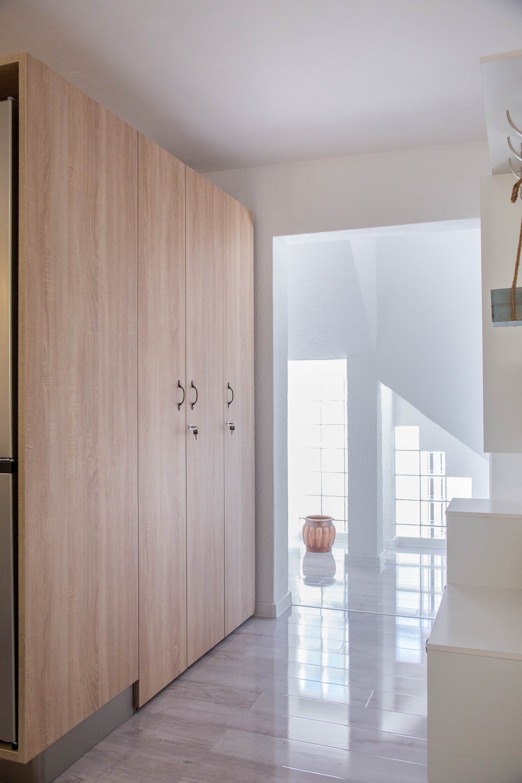 Two bedroom apartment with terrace and sea view Milna, Vis  A-b