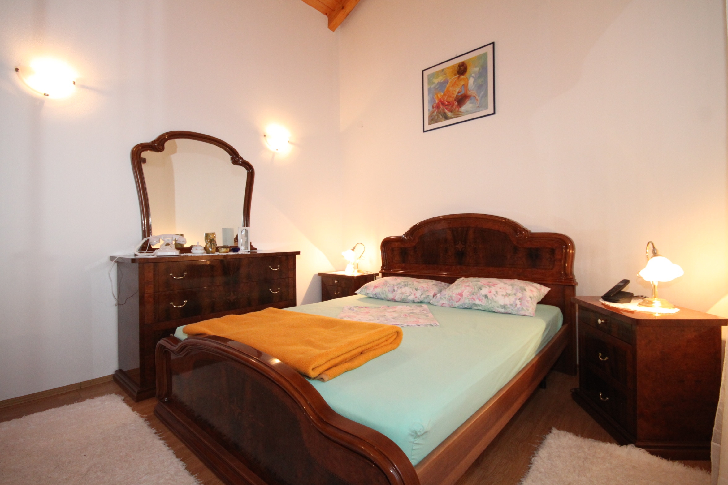 Two bedroom apartment with terrace and sea view Milna, Vis (A-8896-a)