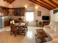 Living room Milna, Living room in the apartment, air condition available and WiFi.