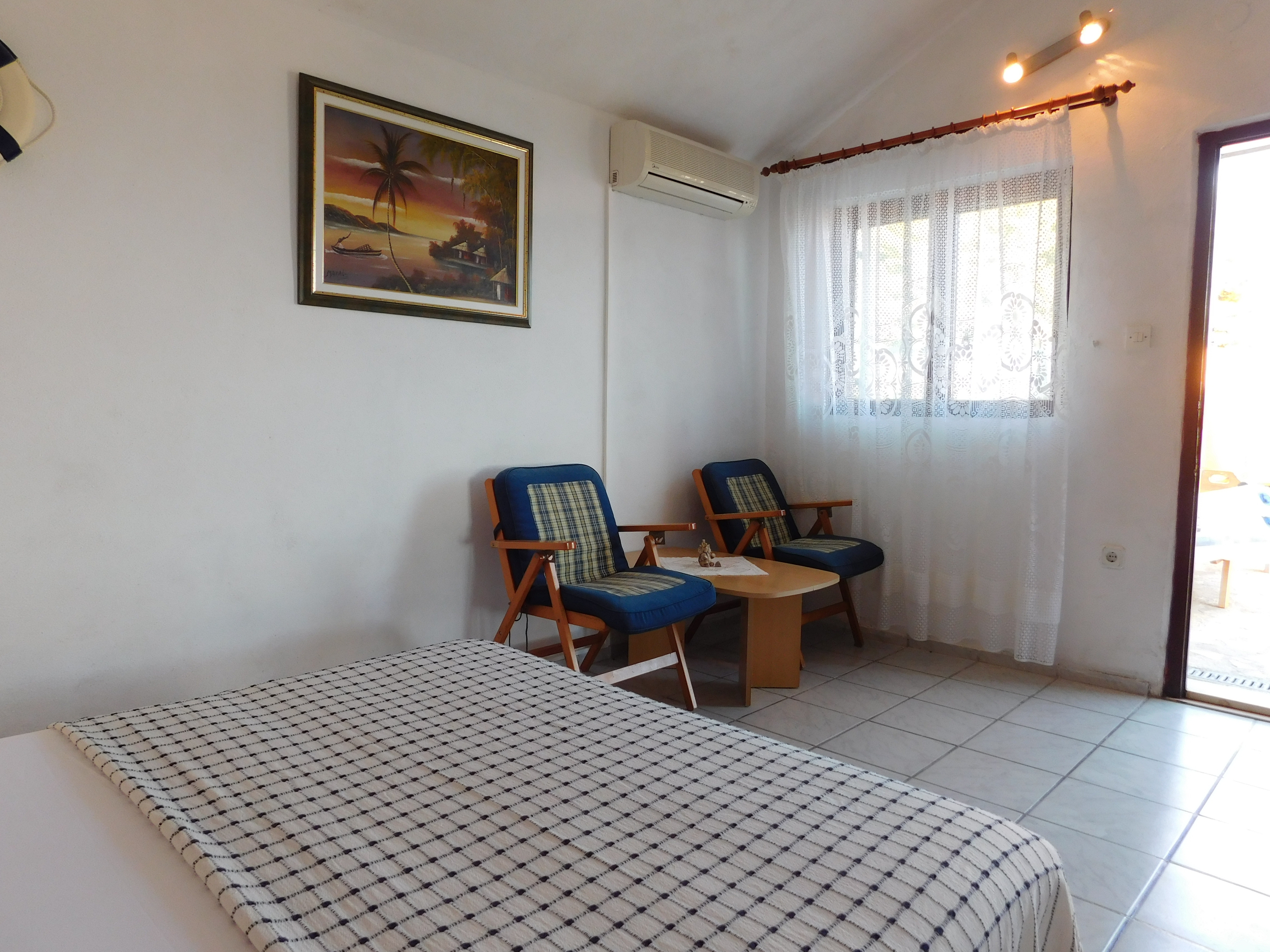 Three bedroom house near beach Milna, Vis  K