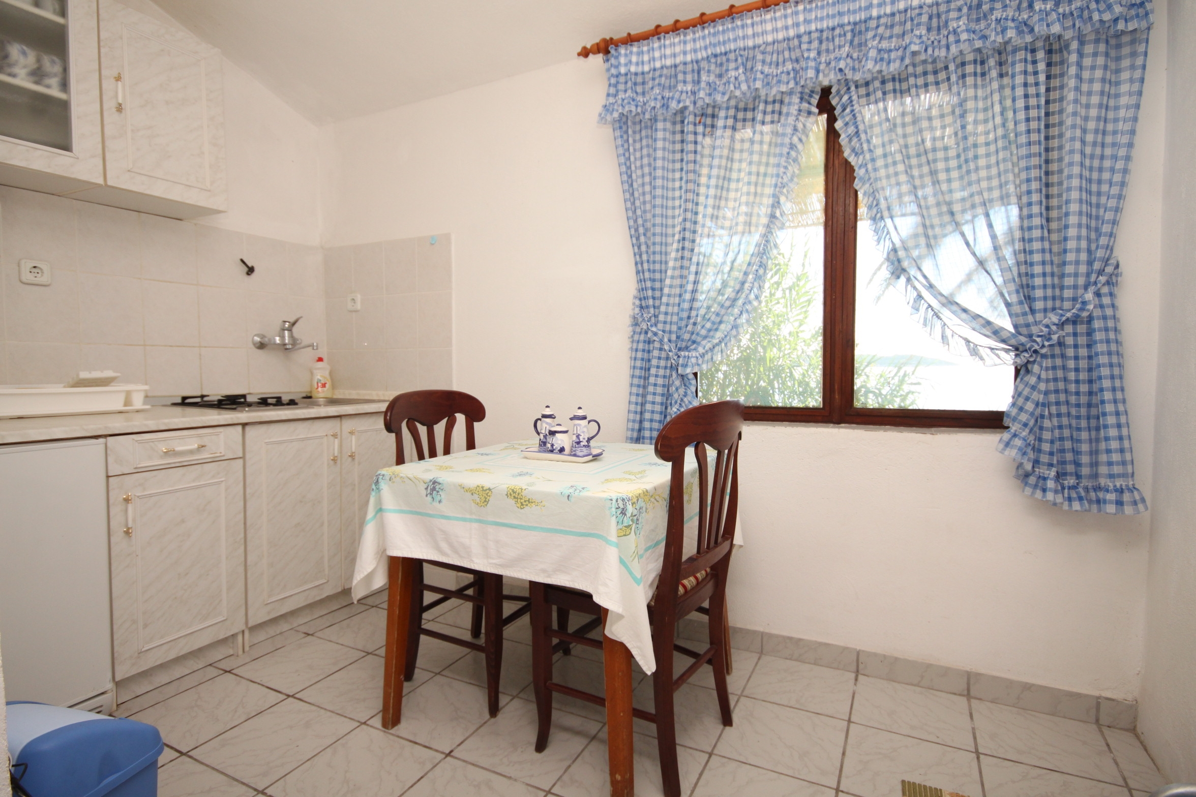 Three bedroom house near beach Milna, Vis  K