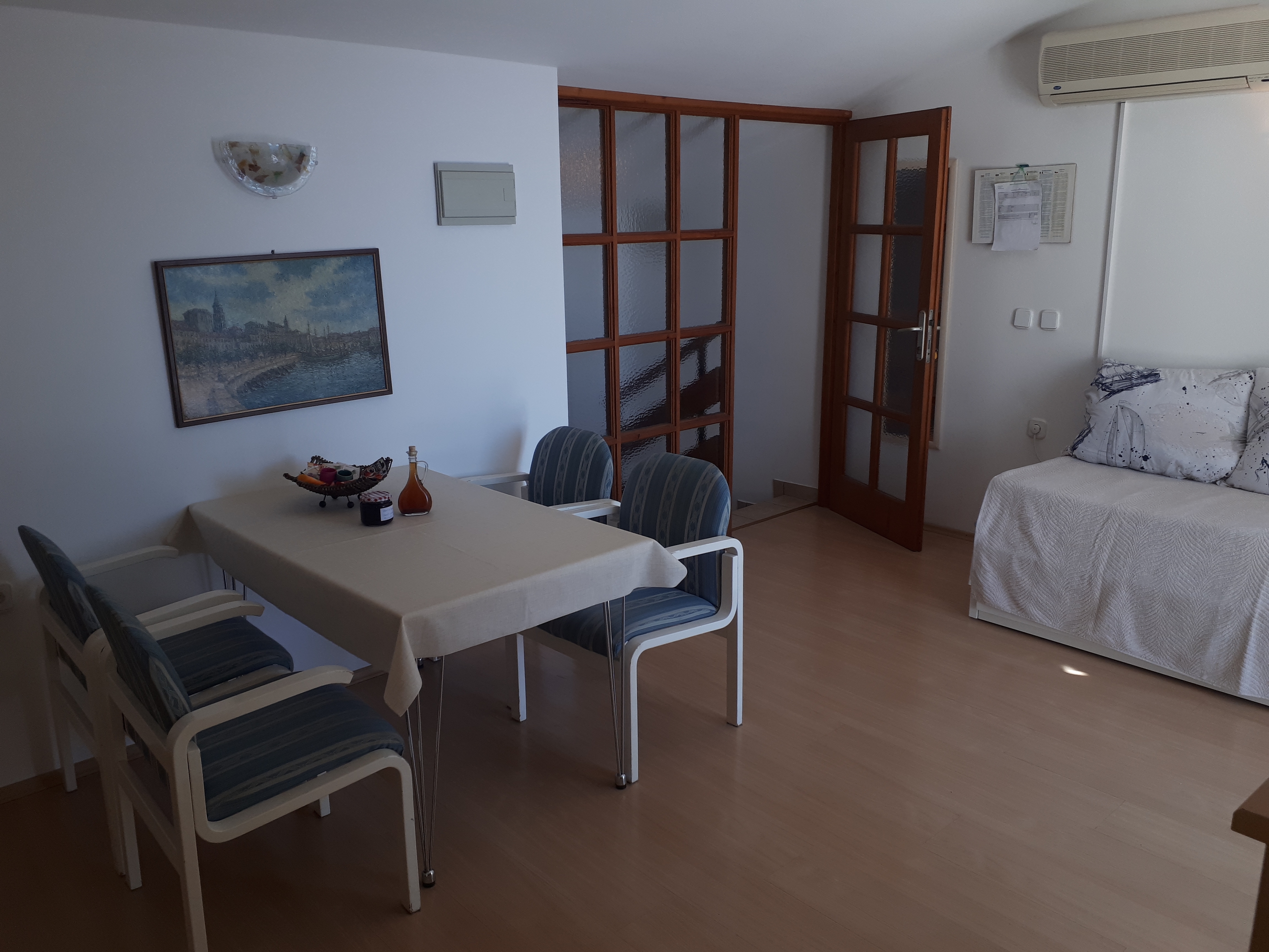 One bedroom apartment with terrace and sea view Zavala, Hvar (A-8912-a)