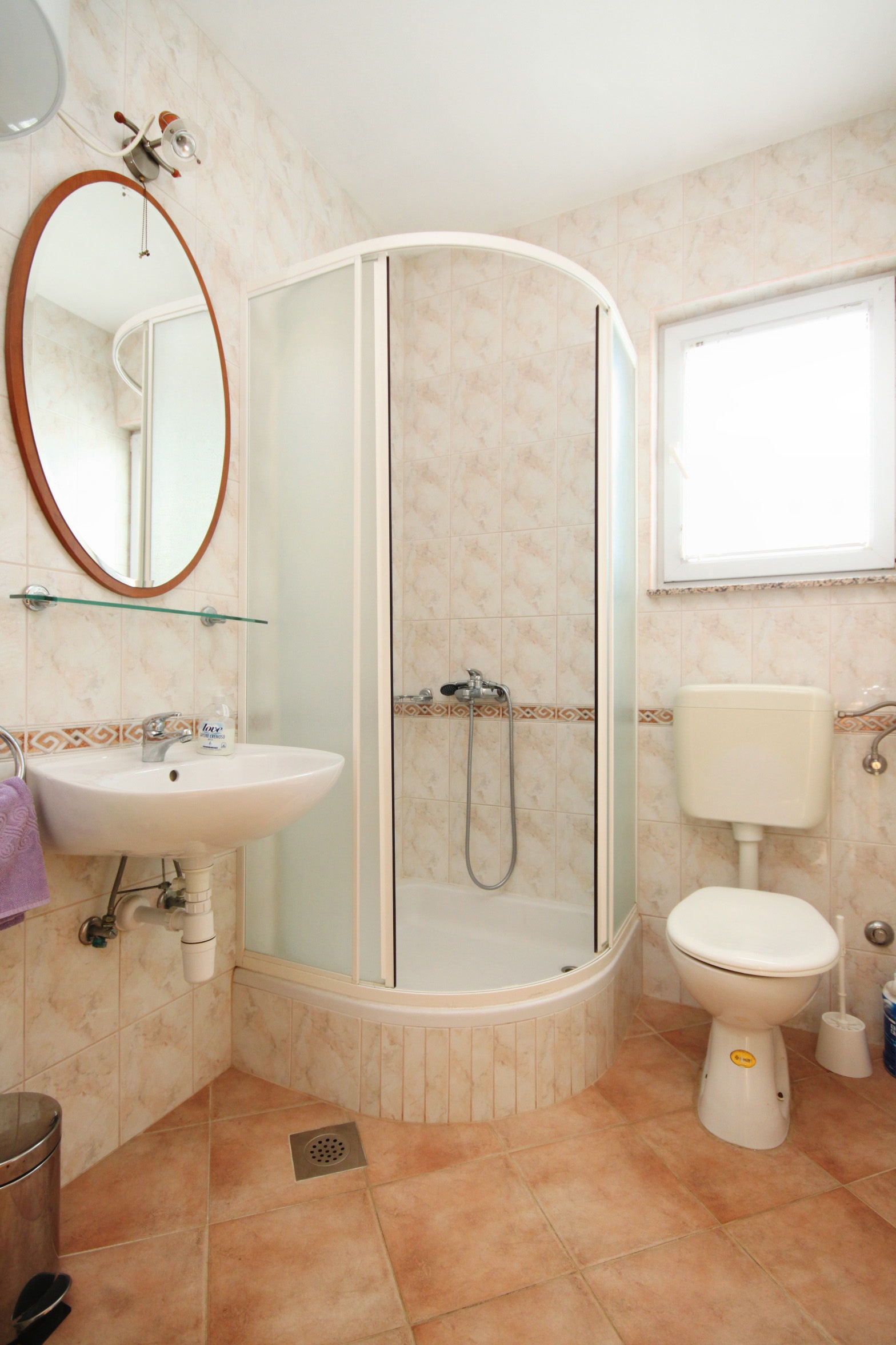 Two bedroom apartment with terrace and sea view Brgujac, Vis  A-a