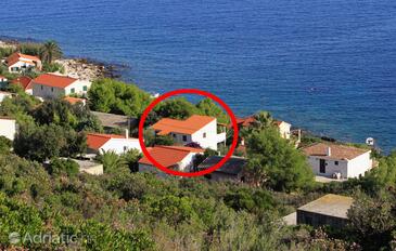 Property Milna, Vis, Property 8942 - Apartments near sea with rocky beach.