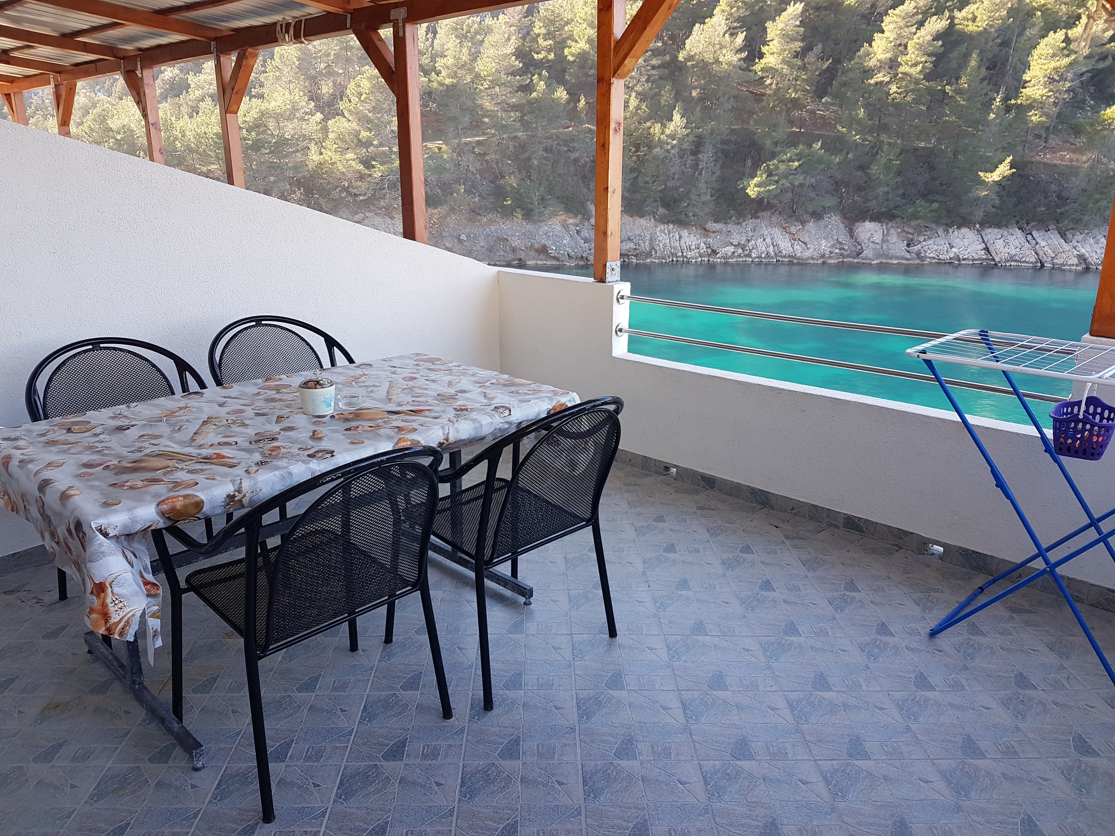 Studio flat near beach Cove Mala Pogorila, Hvar (AS-8952-a)
