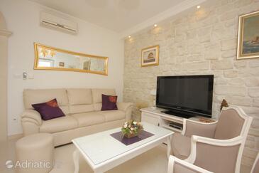 Living room Cavtat, Living room in the apartment, dostupna klima i WIFI.