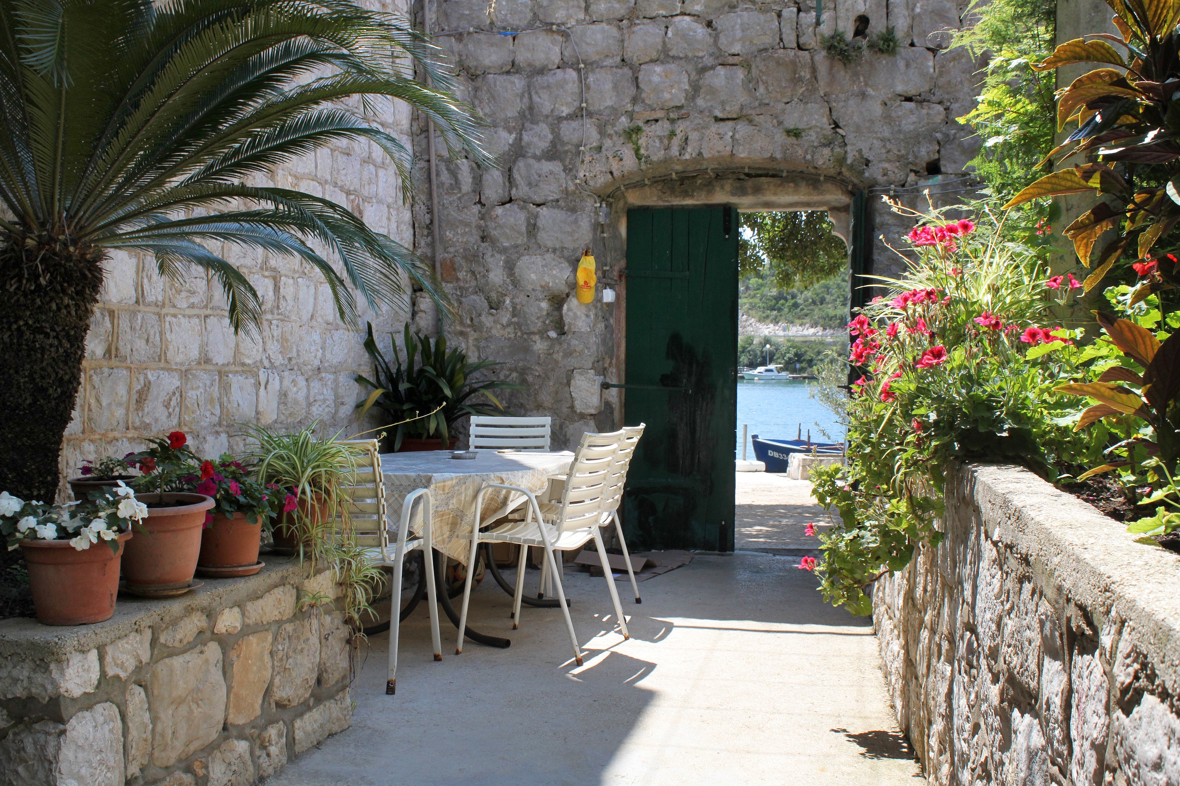 Room near beach Zaton Mali, Dubrovnik (S-8997-c)