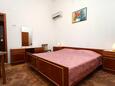 Bedroom Zaton Mali, Bedroom in the room, air condition available and WiFi.
