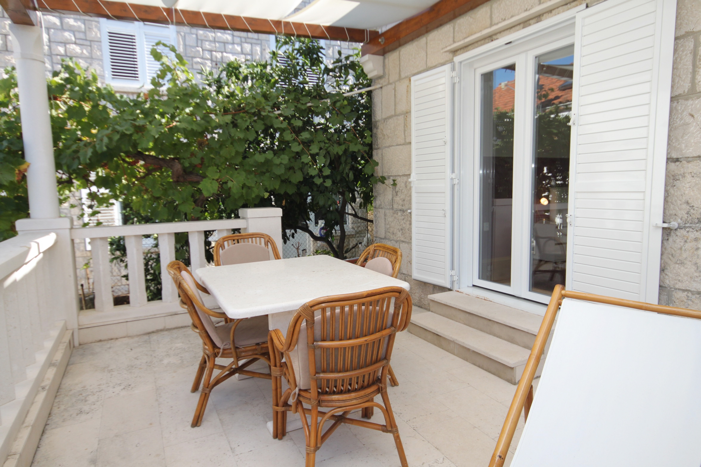 One bedroom apartment near beach Korčula  A-a