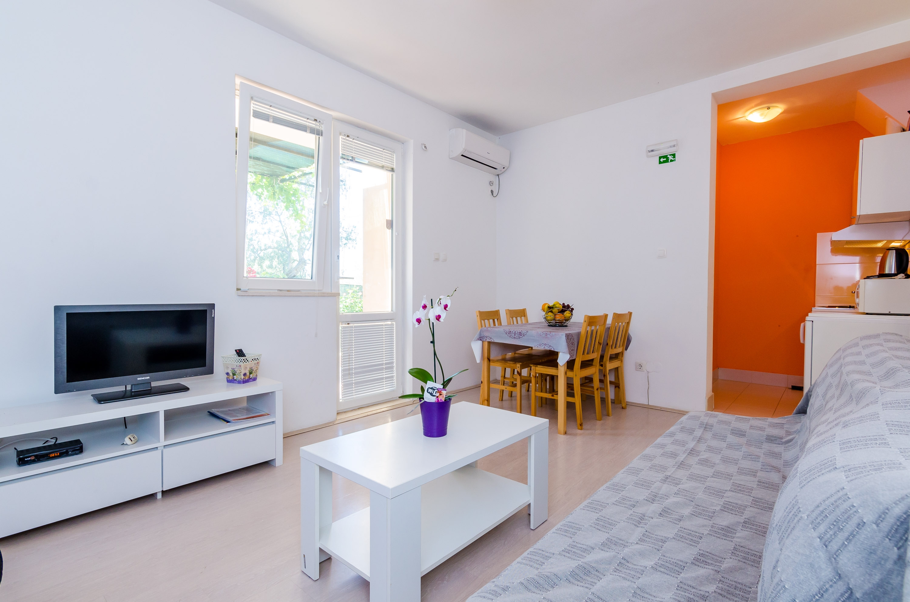 One bedroom apartment near beach Slađenovići, Dubrovnik (A-9012-b) One bedroom apartment near beach Slađenovići, Dubrovnik (A-9012-b)