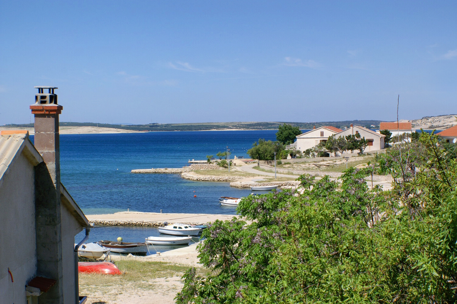 One bedroom apartment near beach Kustići, Pag  A-a