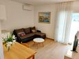 Marina, Sala de estar in the apartment, air condition available y WiFi.