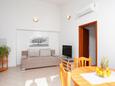 Obývací pokoj Marina, Obývací pokoj v ubytování typu apartment, s klimatizací a WiFi.
