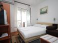 Dubrovnik, Dormitorio in the studio-apartment, air condition available y WiFi.