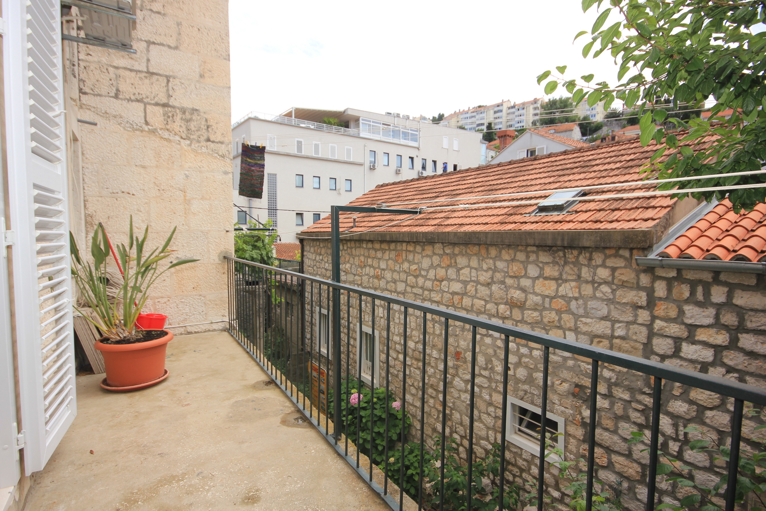 Two bedroom apartment with balcony and sea view Dubrovnik  A-a