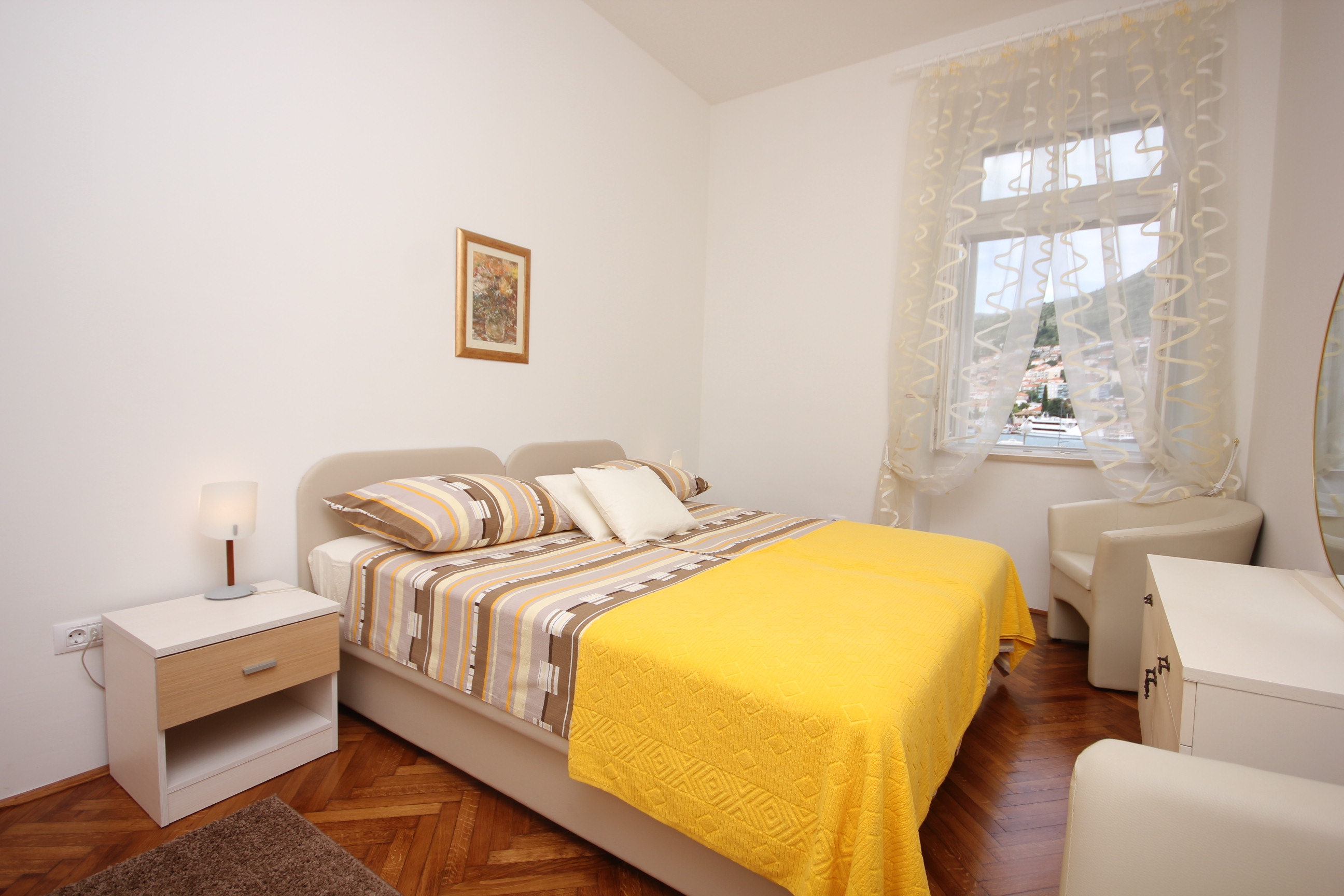 Two bedroom apartment with balcony and sea view Dubrovnik  A-a