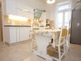 Dubrovnik, Dining room in the apartment, air condition available and WiFi.