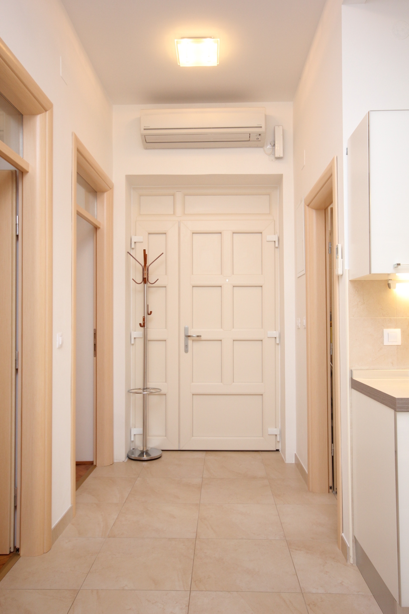 Two bedroom apartment with balcony and sea view Dubrovnik  A-a