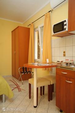 Dining room Cavtat, Dining room in the studio-apartment, WIFI.