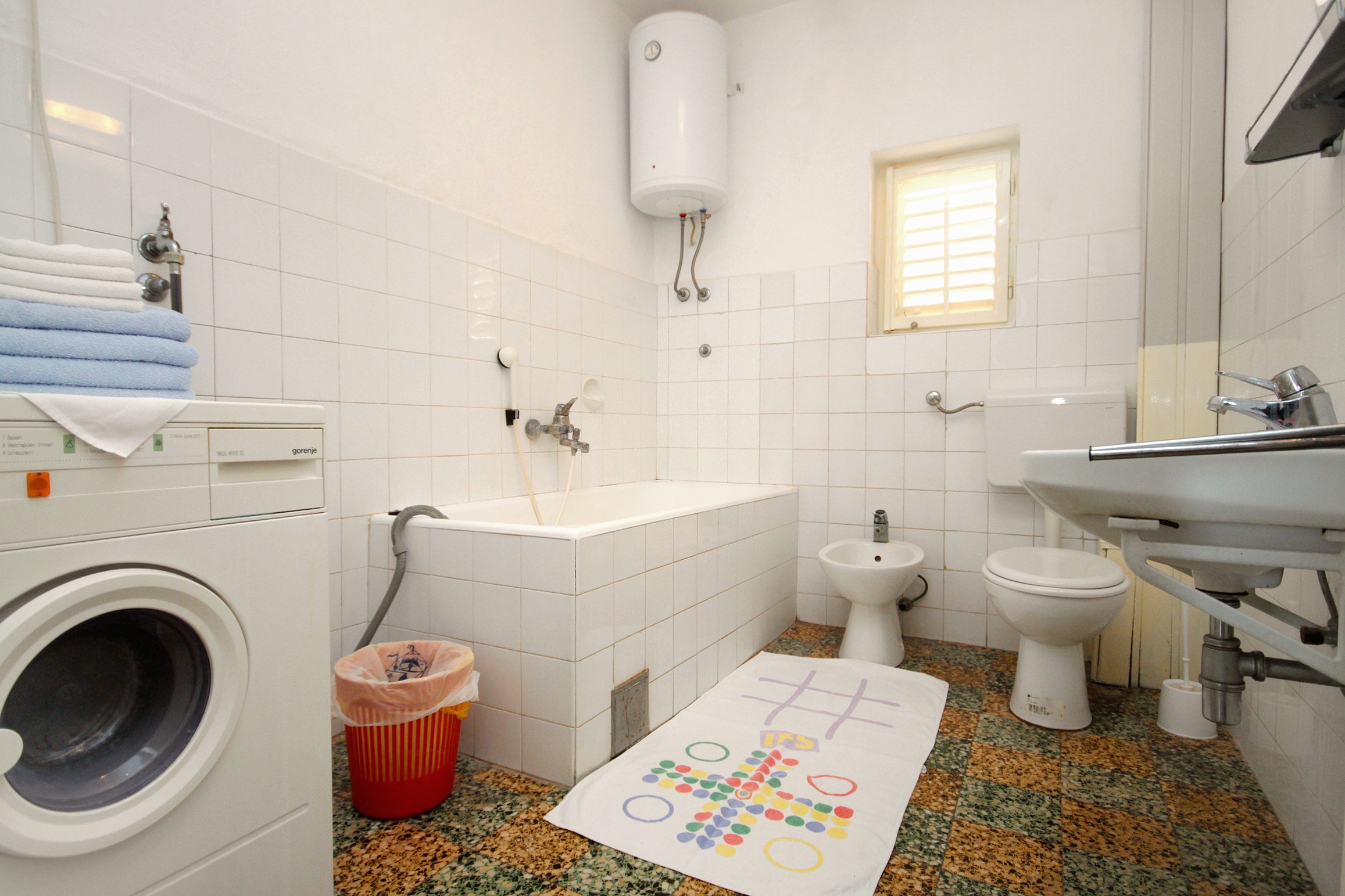 Three bedroom apartment with balcony and sea view Dubrovnik  A-b