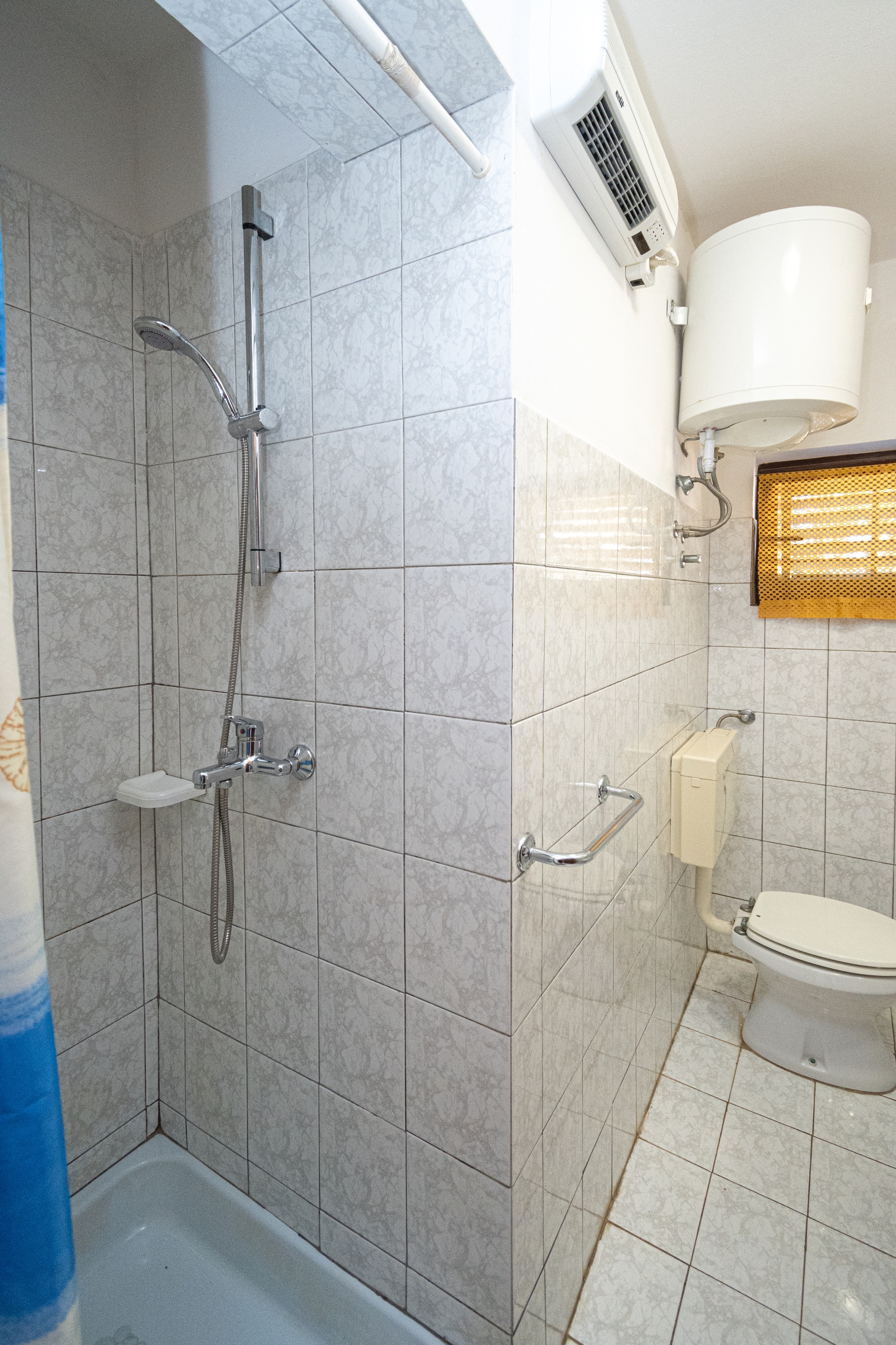 Two bedroom apartment with terrace Sali, Dugi otok  A-a