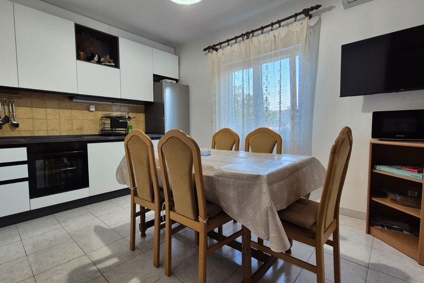 Two bedroom apartment with terrace Sali (Dugi otok) (A-910-a) Two bedroom apartment with terrace Sali (Dugi otok) (A-910-a)
