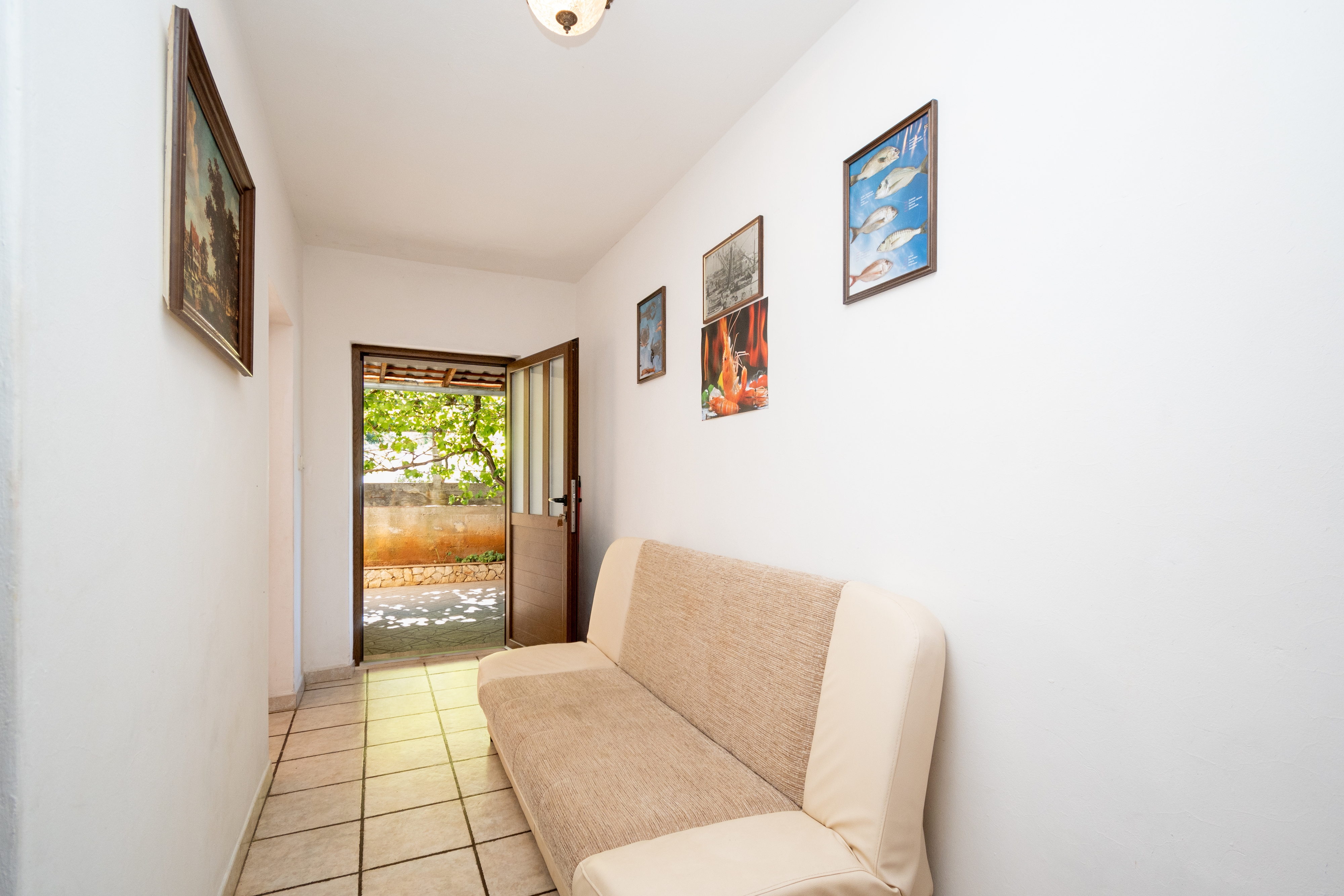 Two bedroom apartment with terrace Sali, Dugi otok  A-a