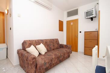 Living room Molunat, Living room in the apartment, dostupna klima i WIFI.