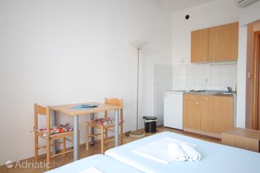 Dining room Mlini, Dining room in the studio-apartment, WIFI.