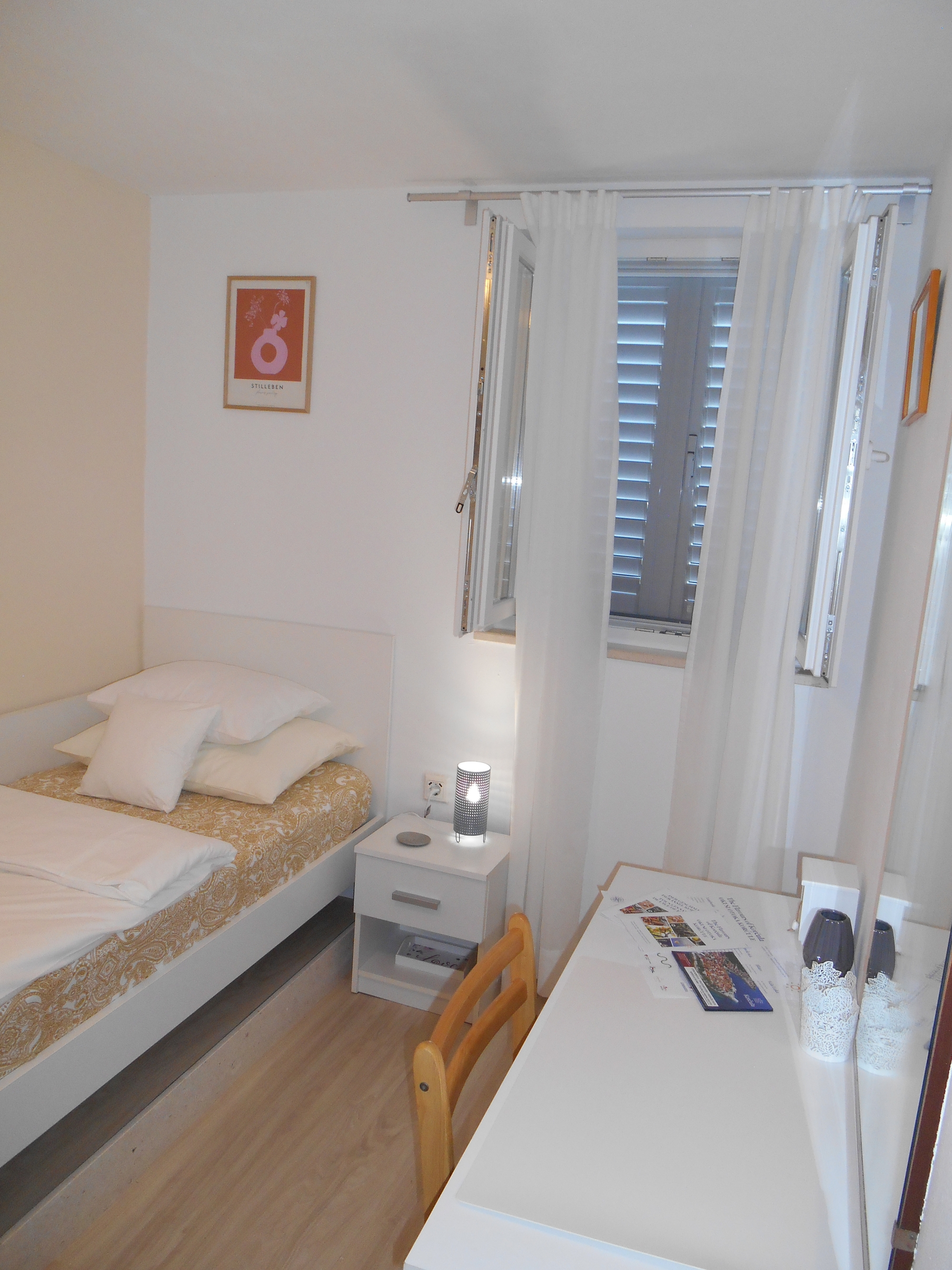 Two bedroom apartment near beach Žrnovska Banja, Korčula  A-a