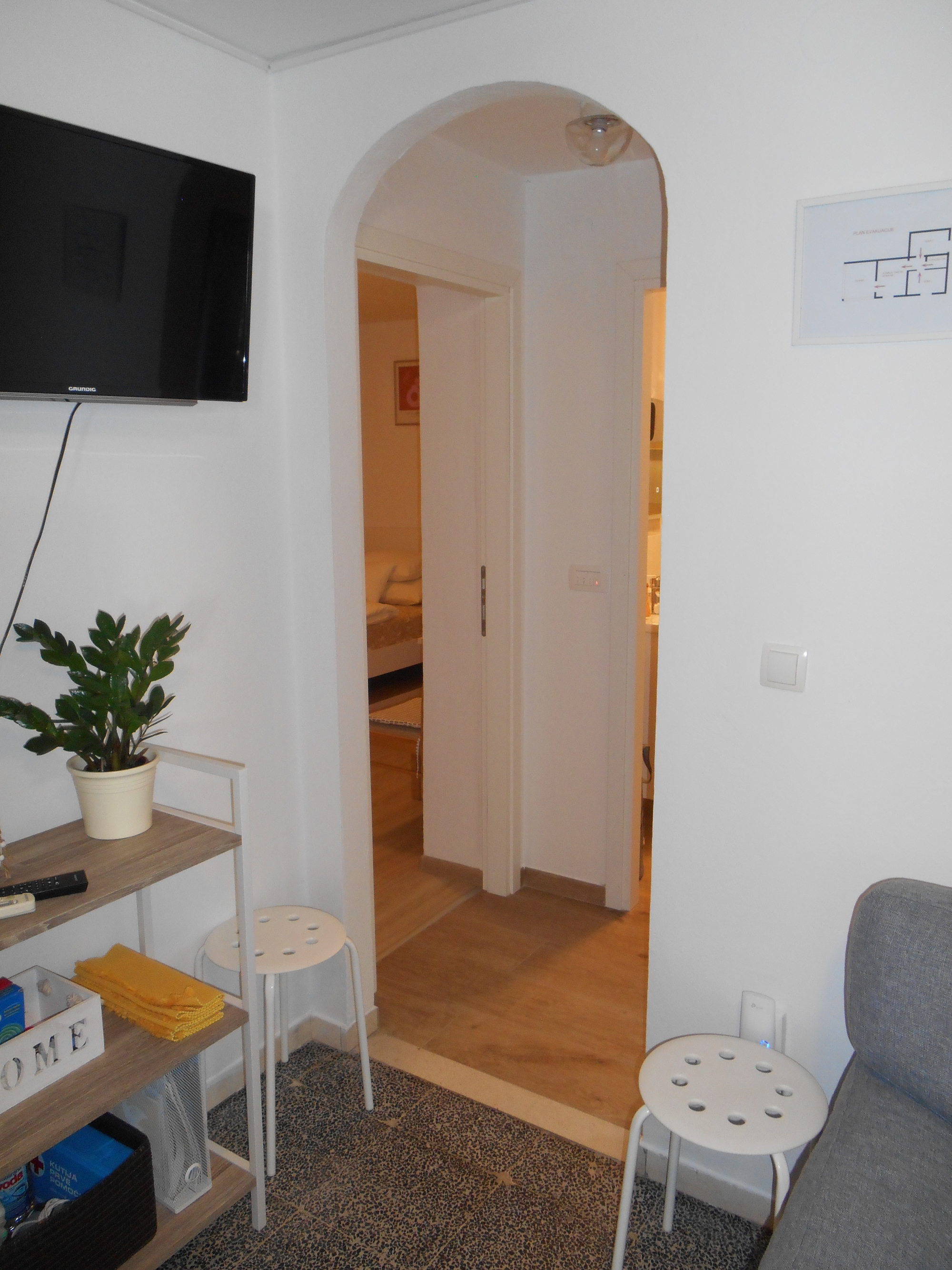 Two bedroom apartment near beach Žrnovska Banja, Korčula  A-a