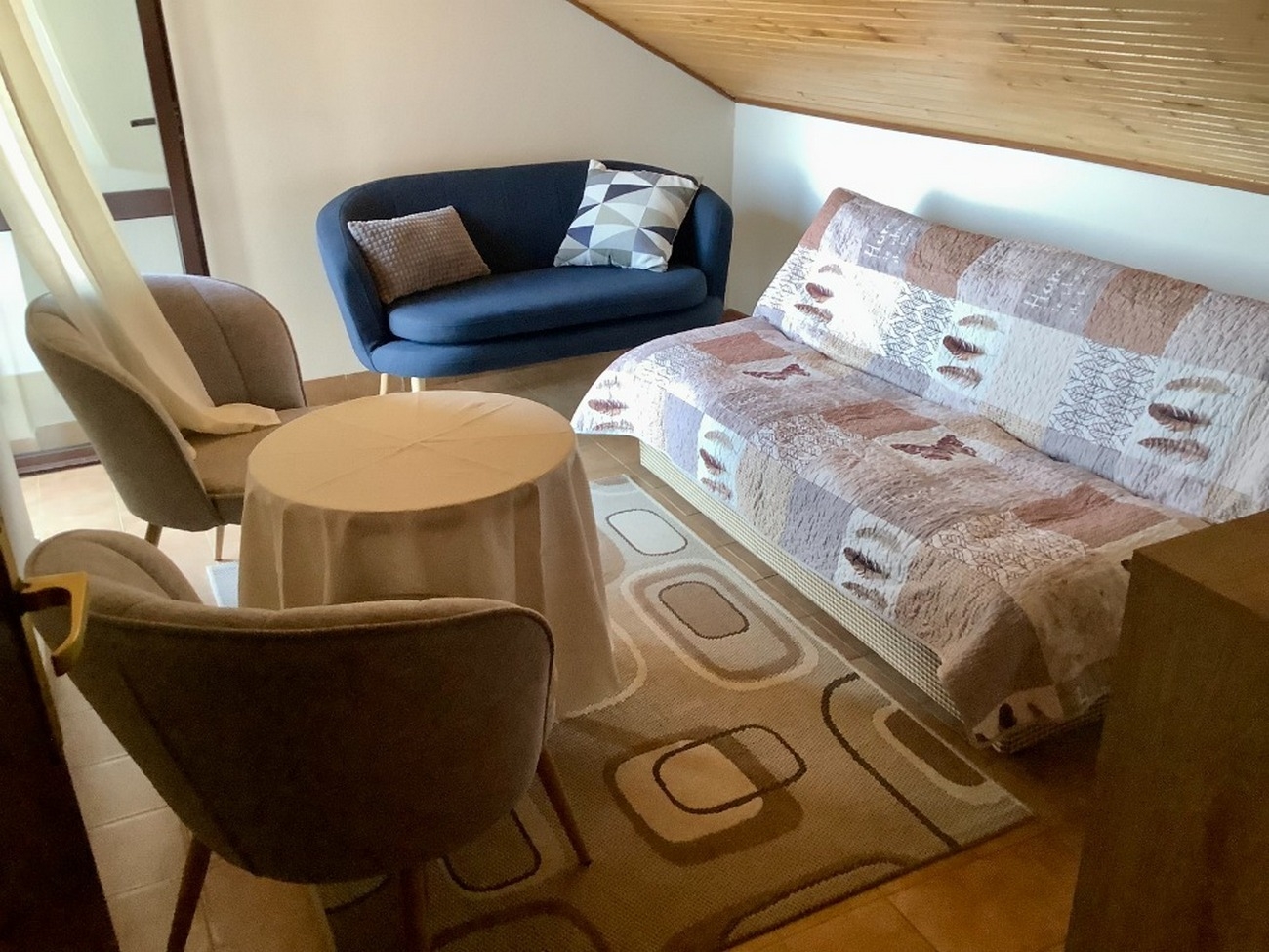 Two bedroom apartment with terrace and sea view Zavalatica, Korčula (A-9137-a)