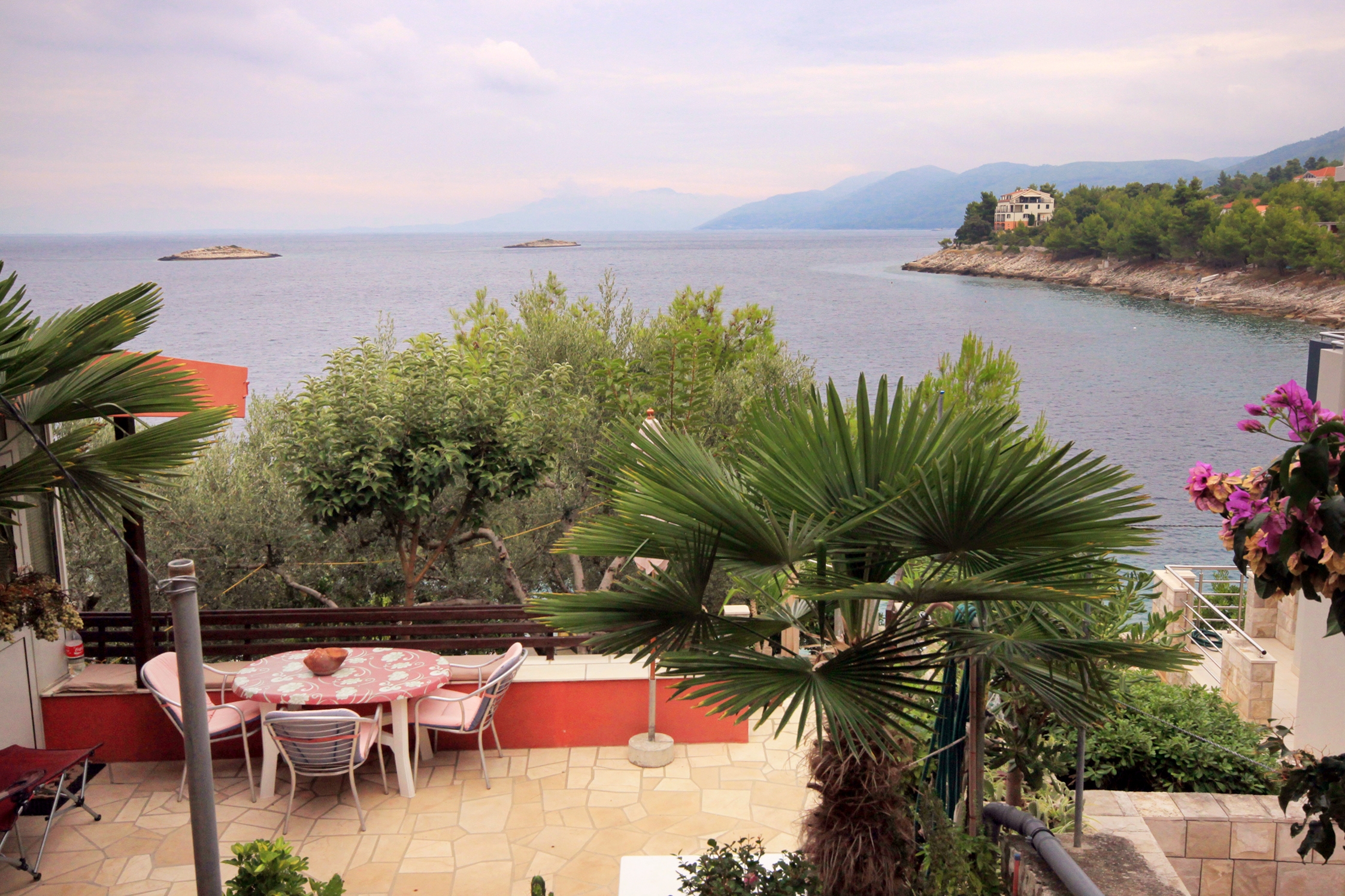 Two bedroom apartment near beach Prigradica, Korčula  A-b