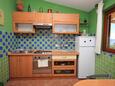 Prižba, Kitchen in the apartment, (pet friendly) and WiFi.
