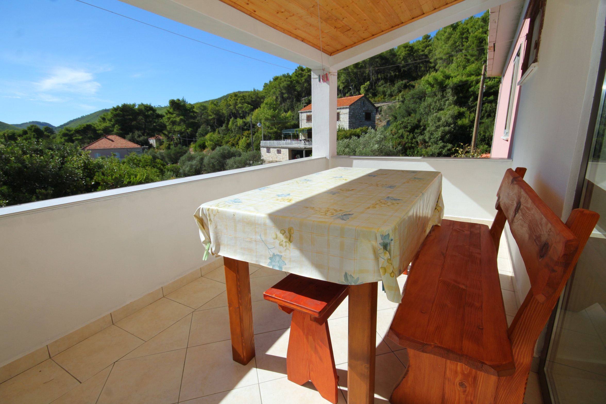 Three bedroom apartment with terrace Smokvica, Korčula  A-a