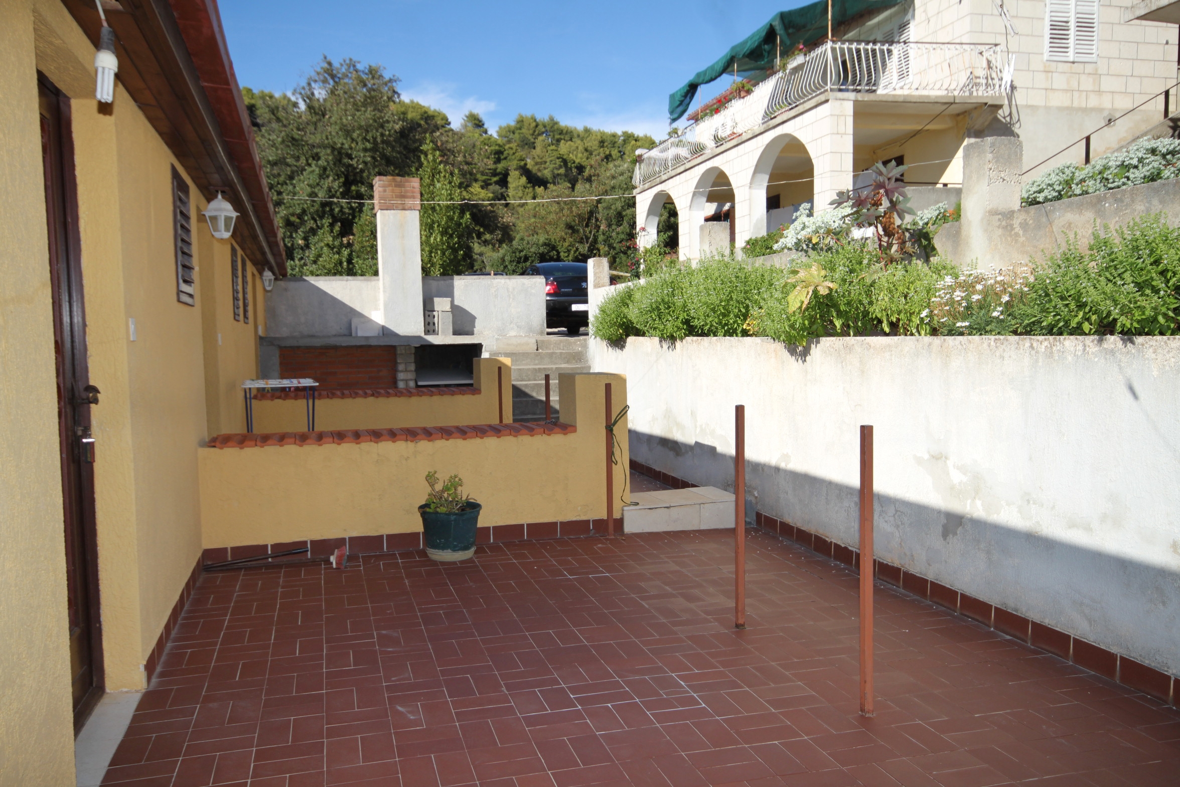 One bedroom apartment near beach Brna, Korčula  A-b