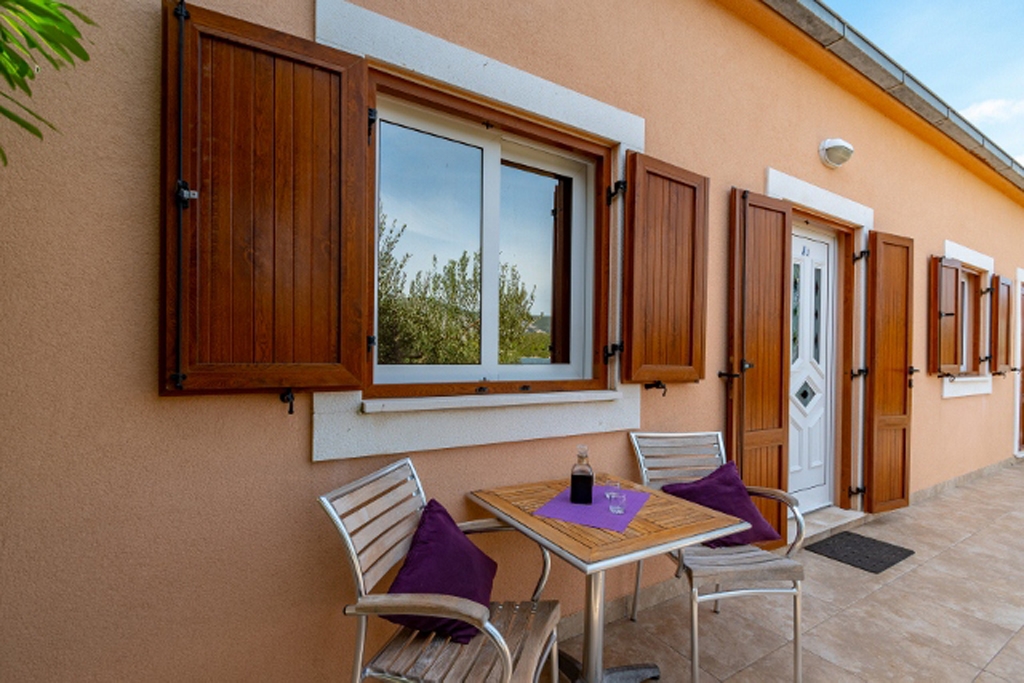 One bedroom apartment near beach Kneža, Korčula  A-a