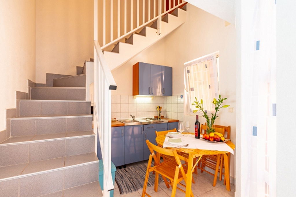 Two bedroom apartment near beach Kneža, Korčula  A-b