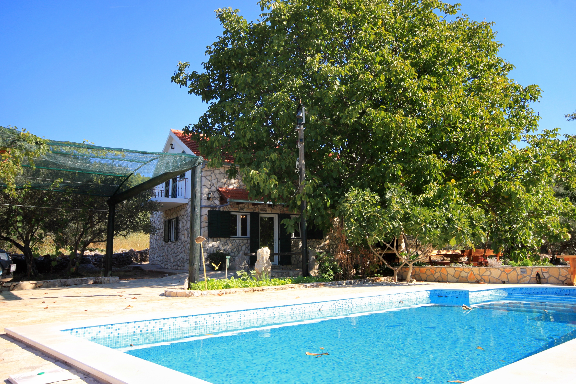 Četverosobna kuća s balkonom Prižba, Korčula  K